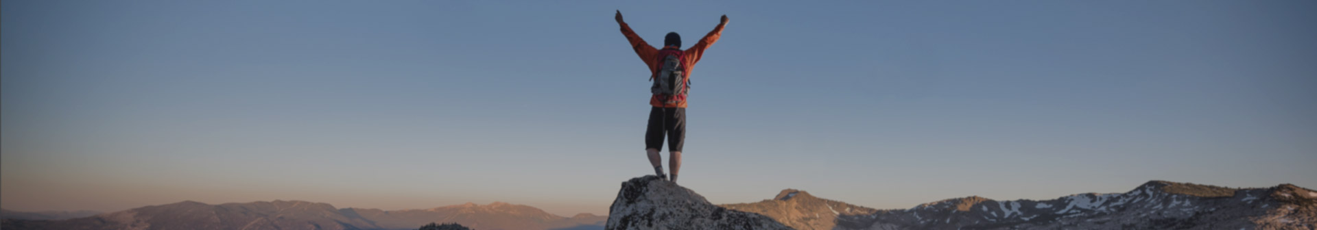 联系我们广告图片